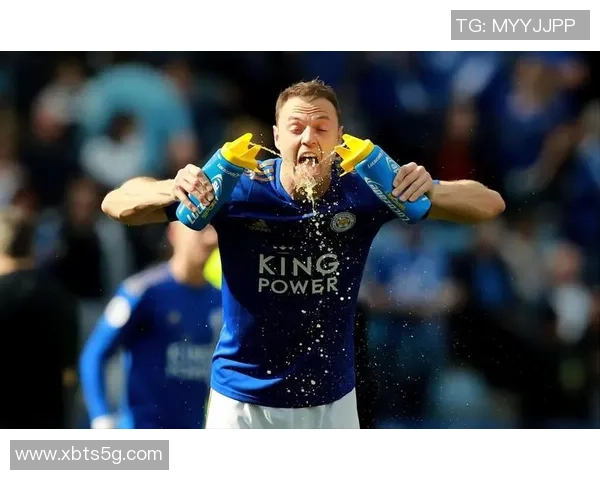 足球明星的饮品偏好揭秘他们最爱的饮料和健康饮食习惯