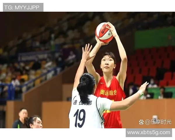 广州排球队在亚运会上的耐力表现值得称赞展现了团队精神与拼搏精神