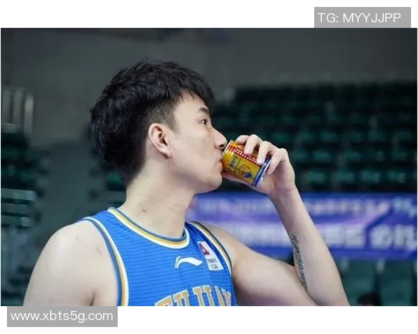 重庆足球队的崛起之路:从低谷到辉煌的奋斗历程揭秘 重庆足球队的崛起之路:从低谷到辉煌的奋斗历程揭秘